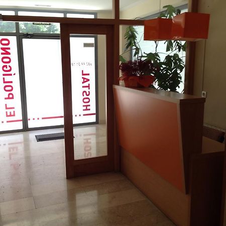 Hostal El Poligono 사모라 외부 사진