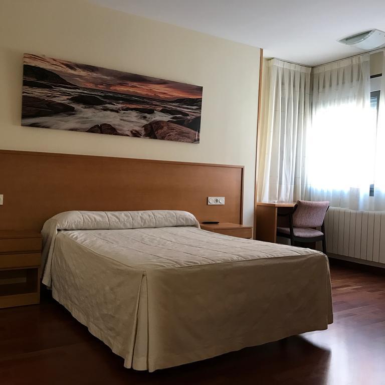 Hostal El Poligono 사모라 외부 사진