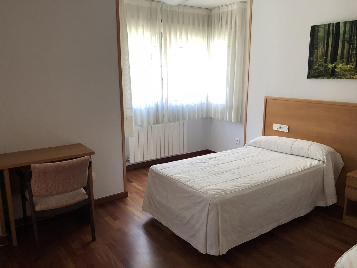 Hostal El Poligono 사모라 외부 사진